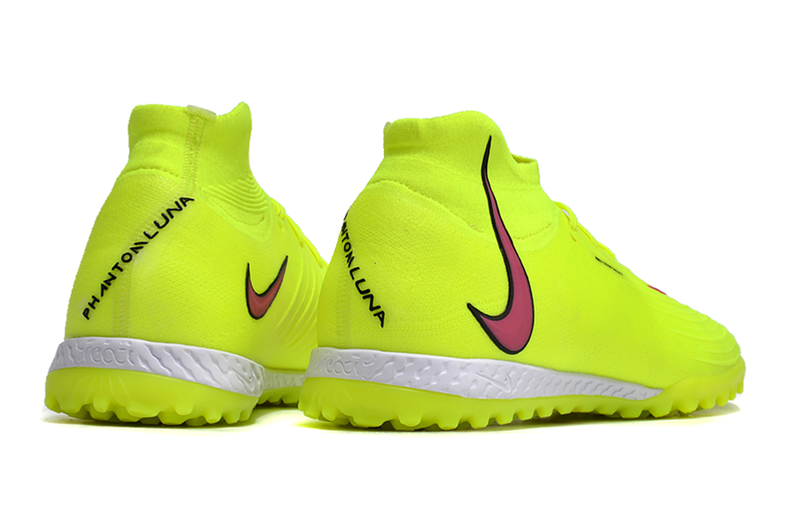 Chuteira Nike React Phantom Luna Elite Society