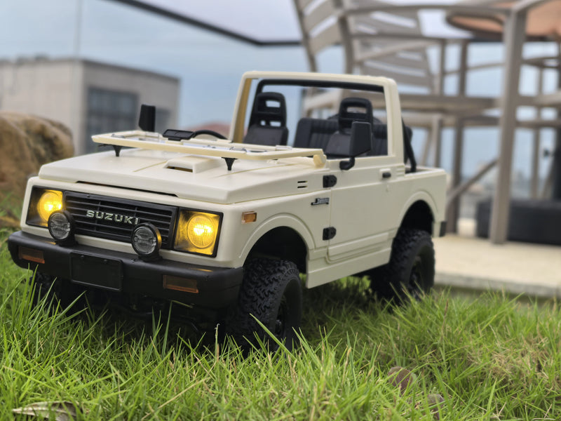 Carro de controle remoto 4WD 2.4G Crawler Simulação Carro de controle remoto na estrada