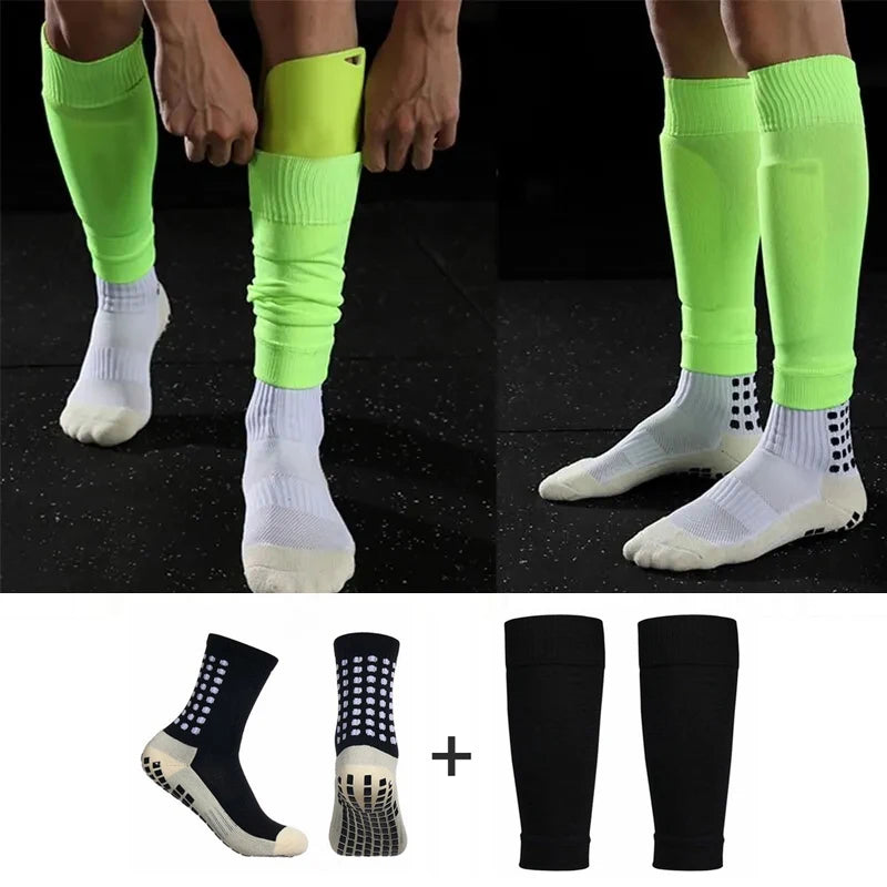 Conjunto de 2 pares de meias de futebol com aderência e joelheiras/caneleiras antiderrapantes para adultos e jovens, ideais para basquete e futebol.v