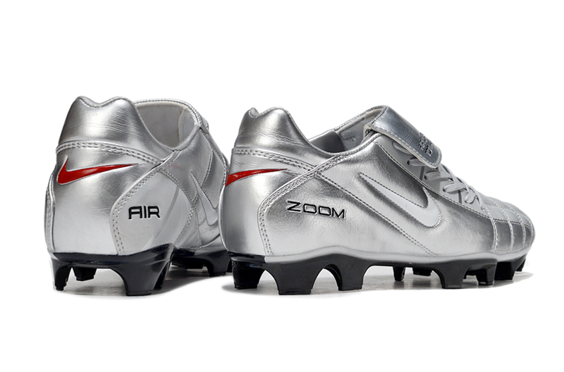 Chuteira Nike Total 90- Prata