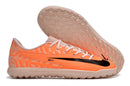 Chuteira Society Nike Phantom GX Academy - laranja