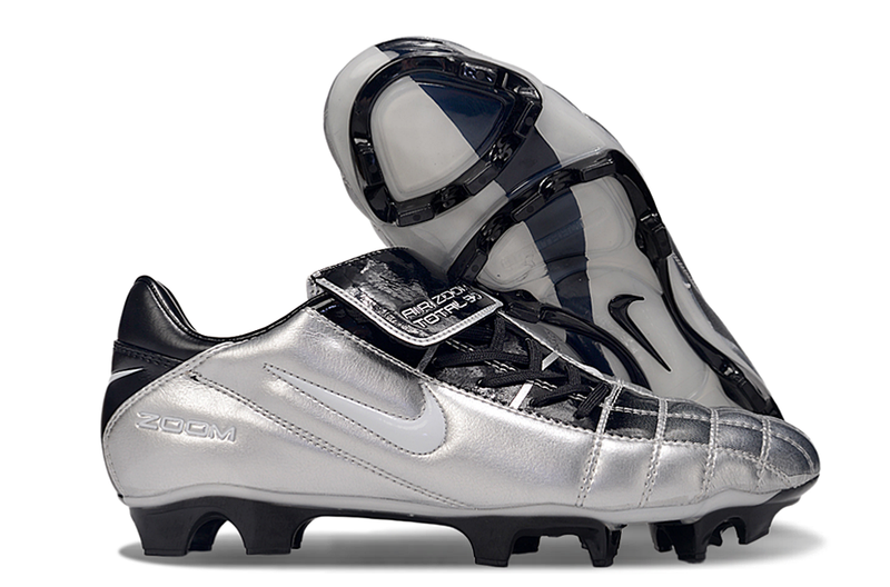 Chuteira Nike Total 90 - Prata/Preto