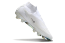 Chuteira Nike Phantom GX 6 Elite FG / Campo / Branco