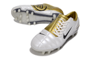 Chuteira Nike Total 90 - Branco/Dourado