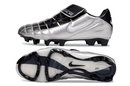 Chuteira Nike Total 90 - Prata/Preto