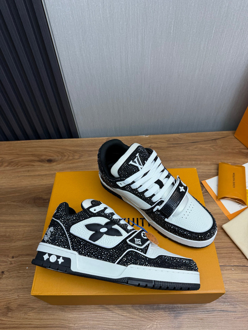 Tênis Louis Vuitton LV Trainer - Preto/Branco