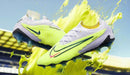 Chuteira Campo Nike Phantom GX Elite FG - verde/branco