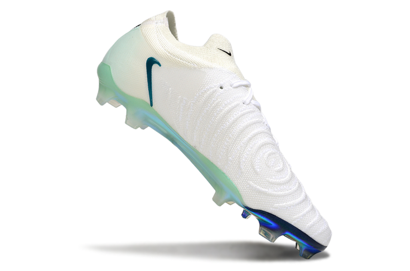 Chuteira Nike Phantom GX 2 Elite LV8 FG Cano Baixo - Branca/Multicolorida