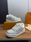 LV Louis vuitton TRAINER - Off white/Cinza Brilho - Alto relevo