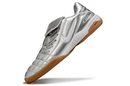 Chuteira Nike Total 90 - Prata/Branco