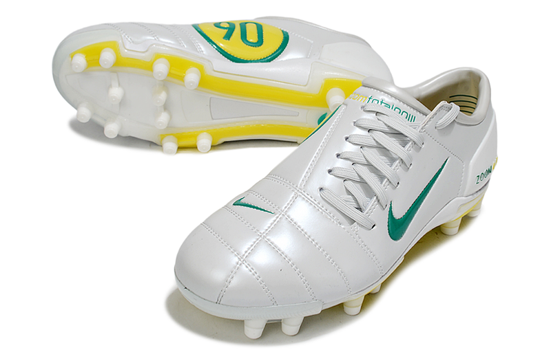 Chuteira Campo Nike Total 90 III FG - Branca/Verde/Amarela