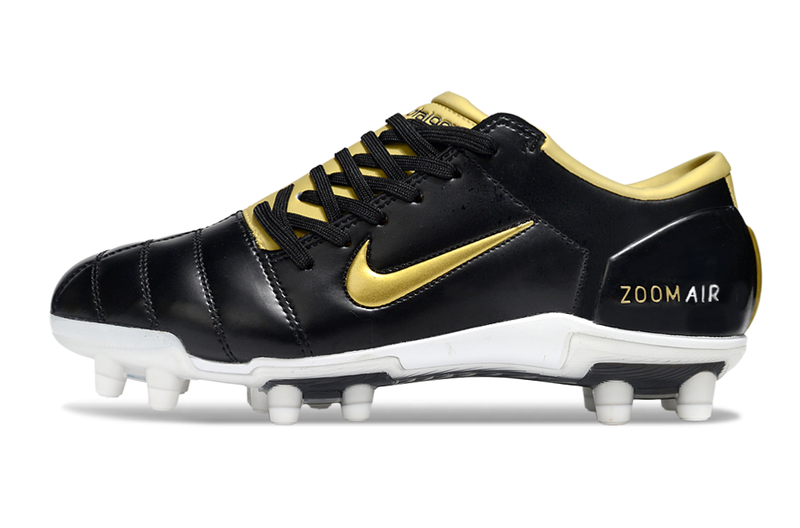 Chuteira Nike Total 90 - Preto/Dourado