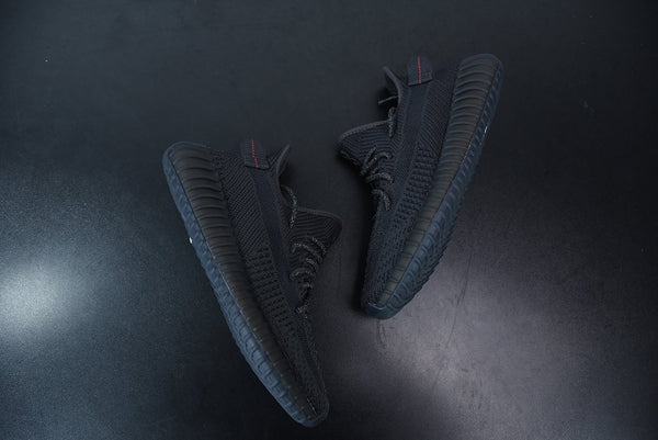Tênis Yeezy Boost 350 V2 Black
