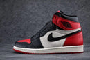 Tênis Nike Air Jordan 1 High Bred Toe
