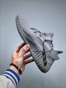 Tênis Yeezy Boost 350 V2 Steel Grey