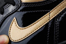 Tênis Air Jordan 1 Retrô High OG Black Metallic Gold