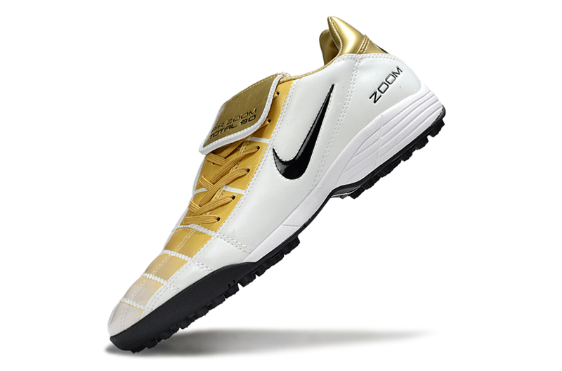 Chuteira Nike Total 90 - Branco/Dourado